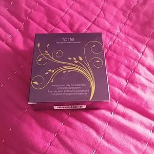 🚫SOLD🚫Tarte amazonian clay airbrush foundation